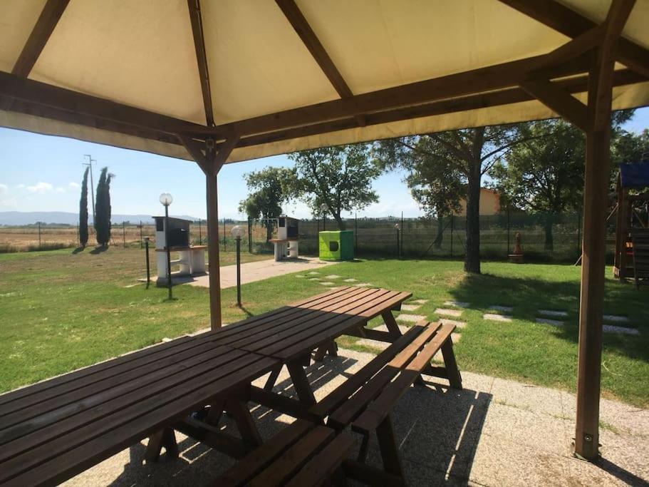 Deste - In Campagna 4 Posti Letto Con Giardino La Sdriscia Exterior foto